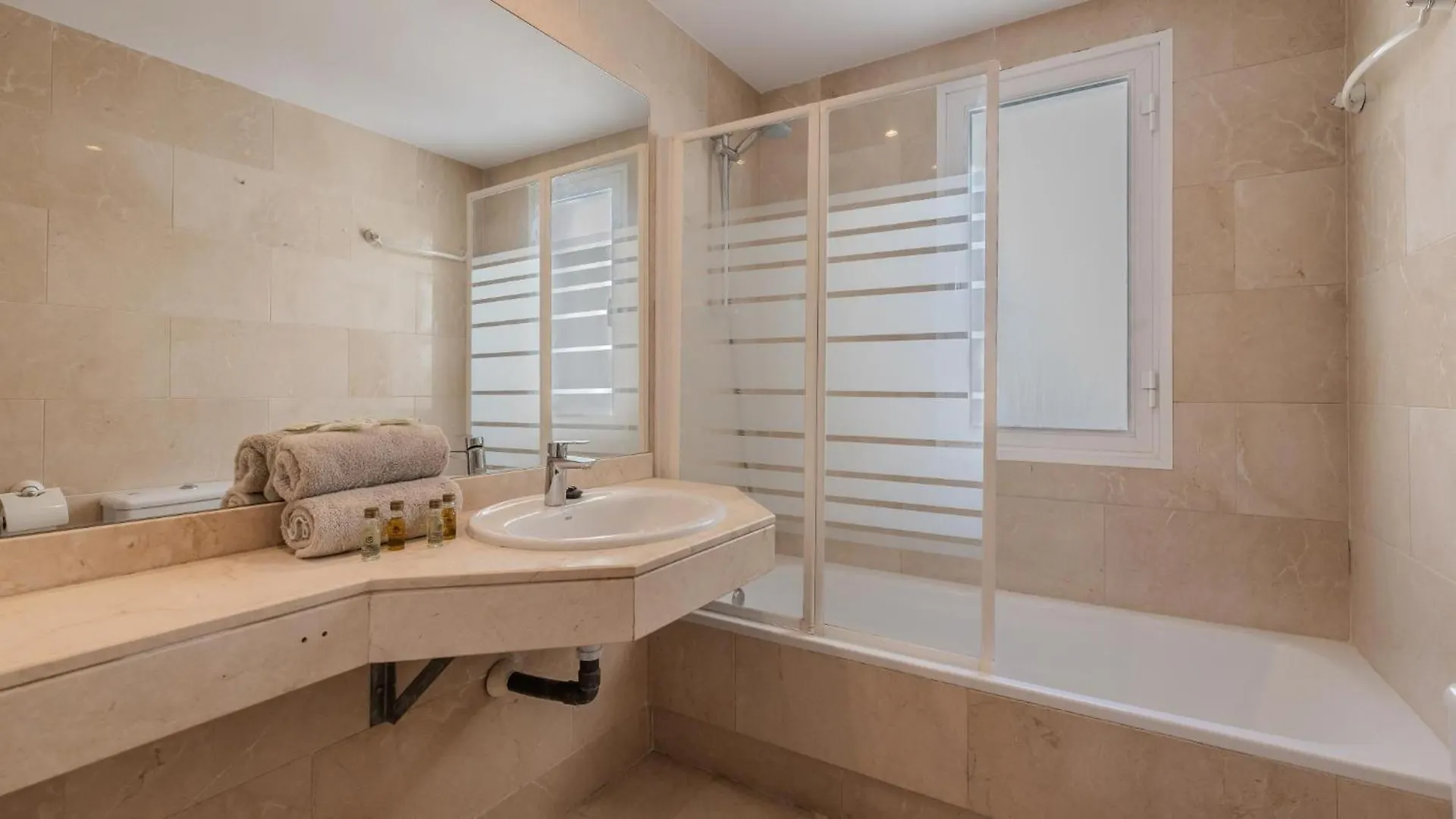 Apartment Mediterranean Getaway Seaviews At Puerto Banus Marbella