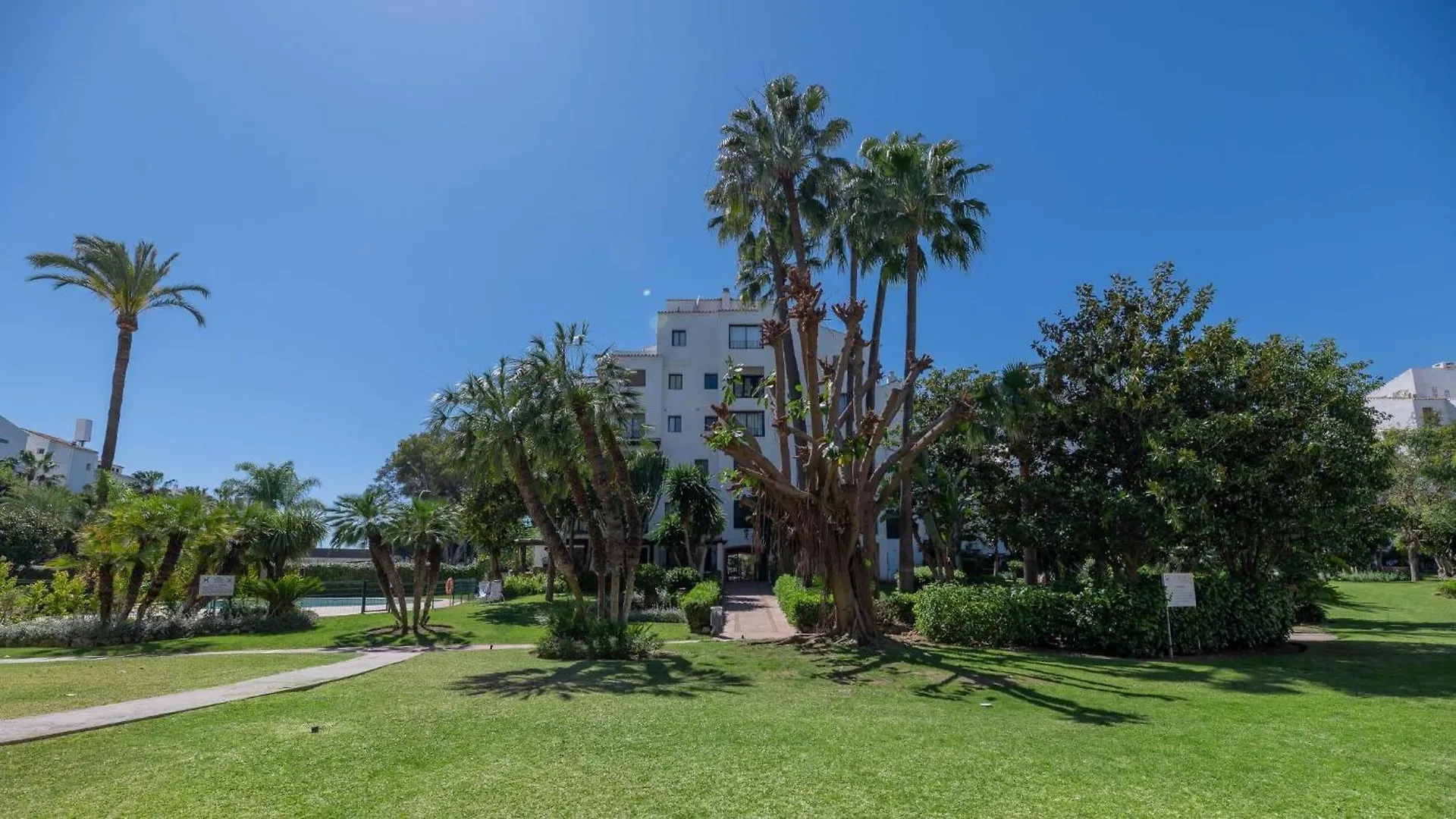 Apartment Mediterranean Getaway Seaviews At Puerto Banus Marbella